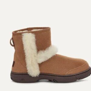 UGG Women's Sunburst Mini Chestnut - Size 9 - BRAND NEW IN BOX